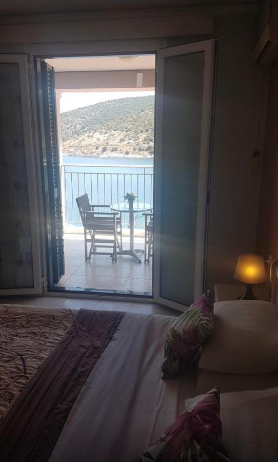 Poseidon Apartments Agia Efimia Buitenkant foto